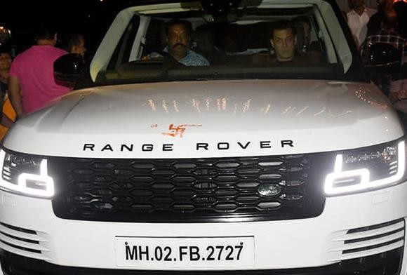salman khan Land Rover Range Rover images