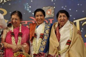 Lata Mangeshkar's Sister (s) :- Asha Bhosle | Usha Mangeshkar | Meena Khadikar