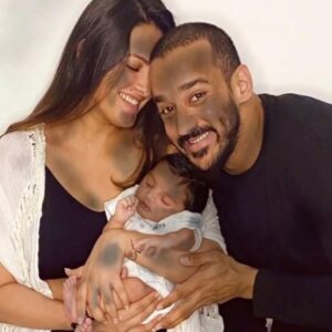 anita-and-rohit-unveils-his-babys-face