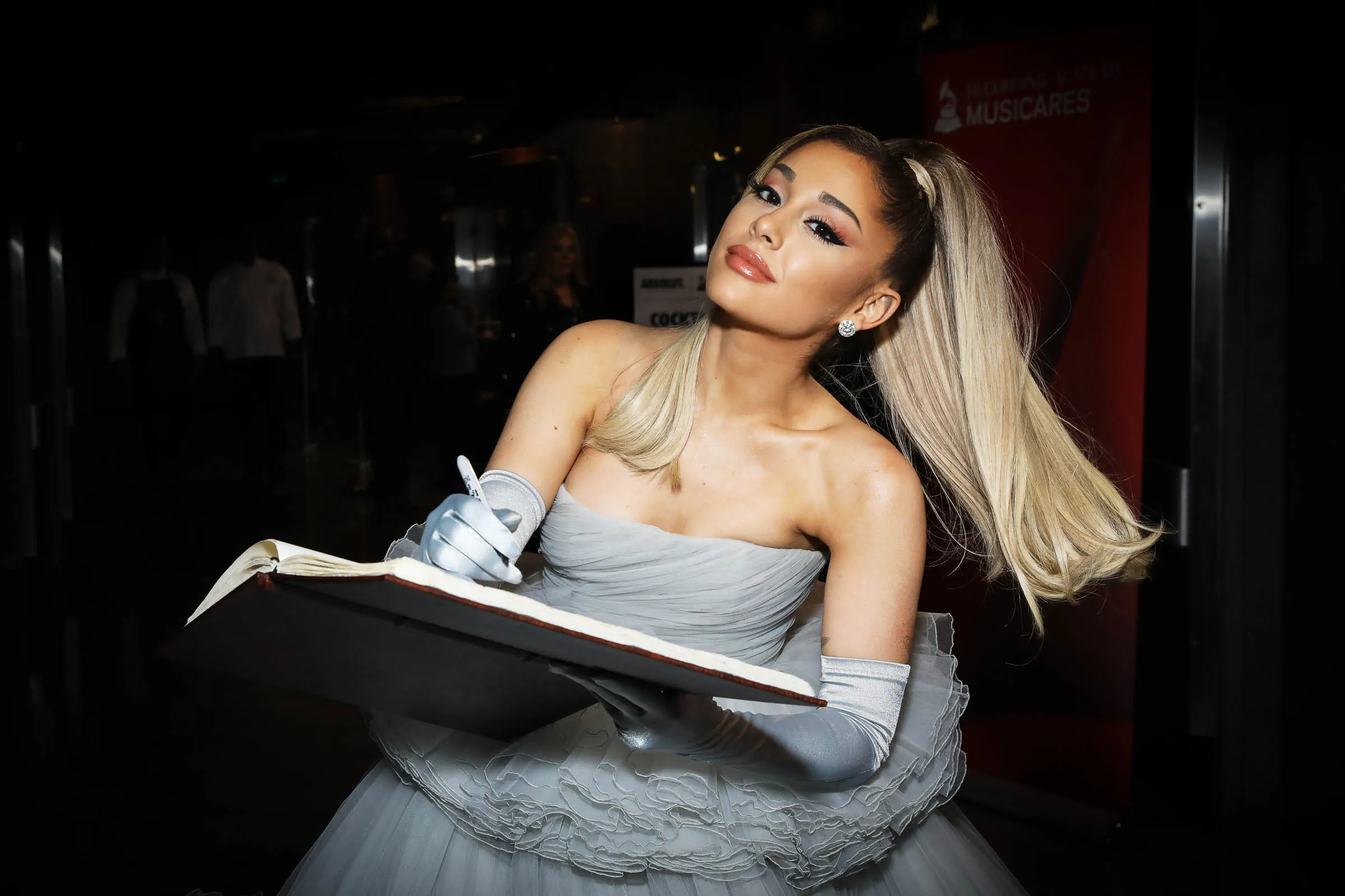 Ariana Grande Net Worth, Income, Property, Car Collection