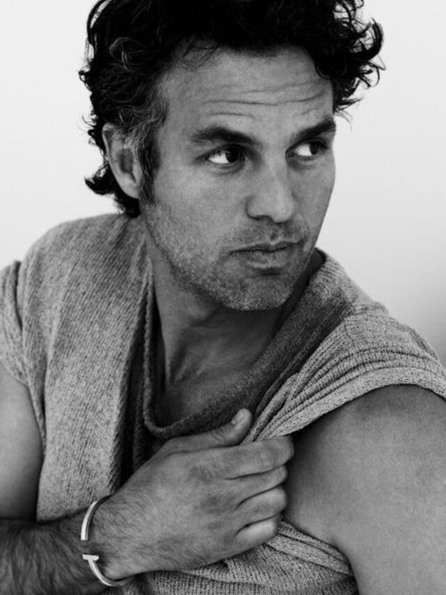 Mark Ruffalo Net Worth Income | Biography - NetWorthDekho