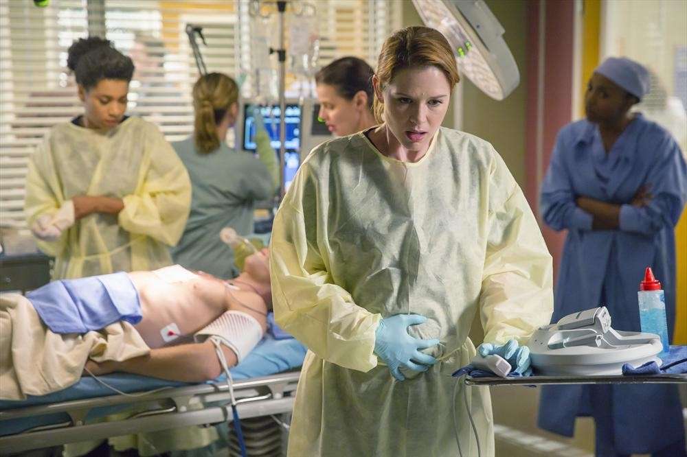 Recap of Grey's Anatomy's Season Finale: Thunderbolts and Lightning, Very, Very Scary
