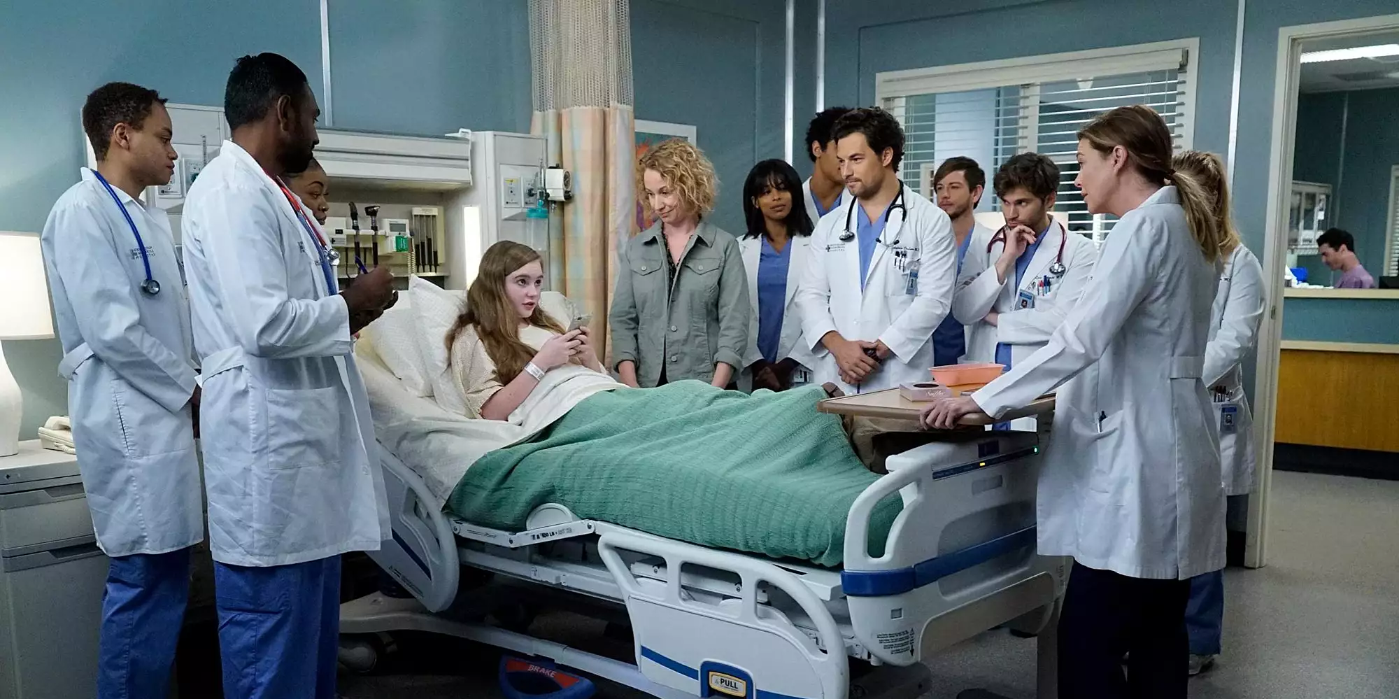 Recap of Grey's Anatomy's Season Finale: Thunderbolts and Lightning, Very, Very Scary