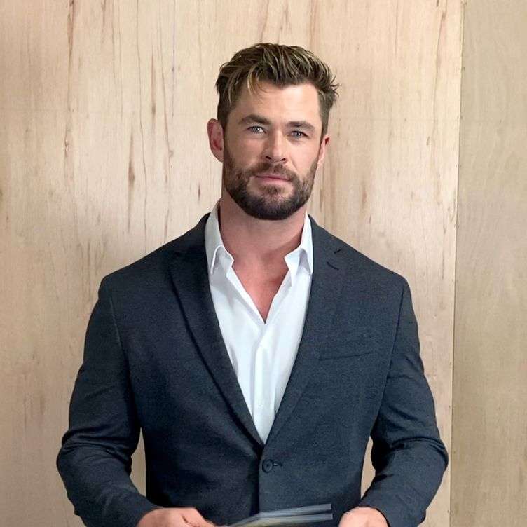 Chris Hemsworth Image