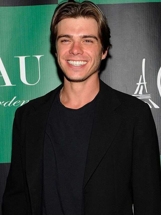 Matthew Lawrence Net Worth, Income, and Biography
